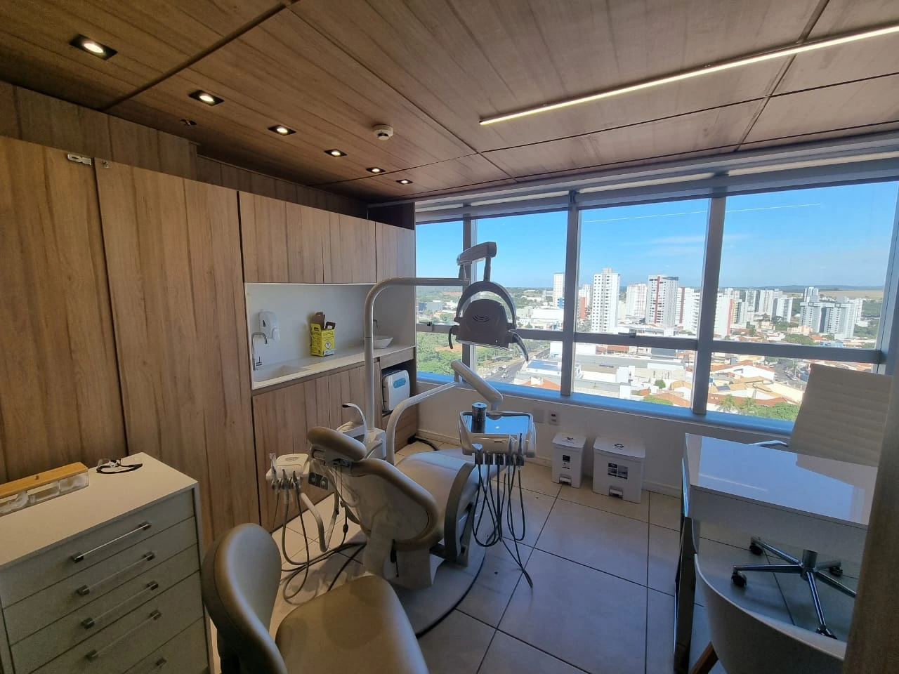 Ambiente interno da clínica Dra. Bárbara Brondino - Sala 2